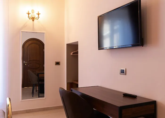 Dimora Cardinal Moroni Гостевой дом 4*